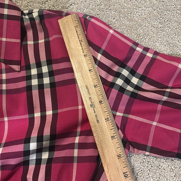 Burberry Women's Pink Plaid Top Size 6 - Picture 12 of 13